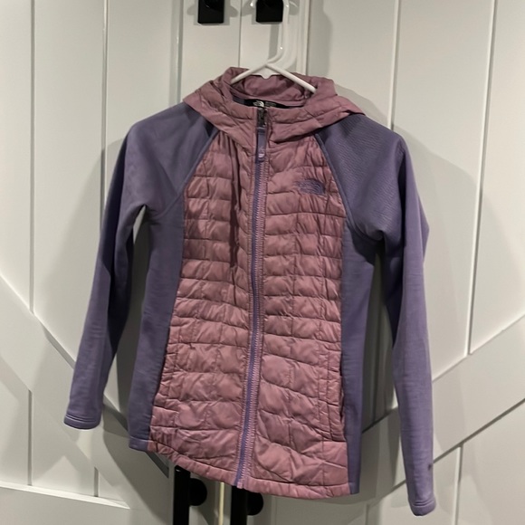 NorthFace Thermoball Jacket - Picture 1 of 8